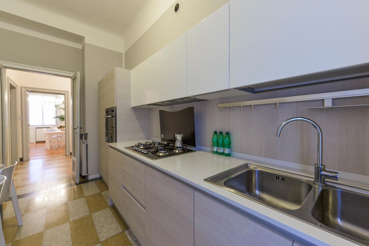 Adelaide Central Apartment Milan Exterior photo