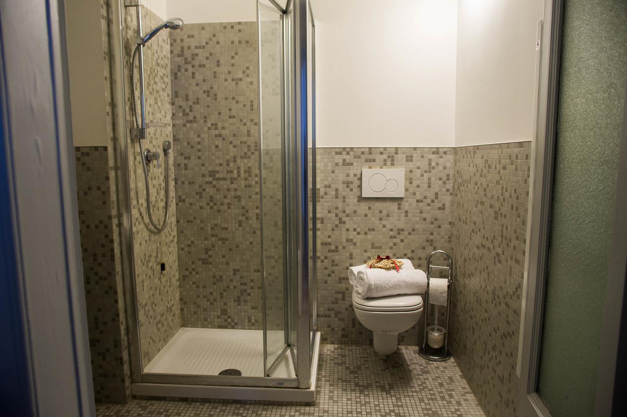Adelaide Central Apartment Milan Exterior photo